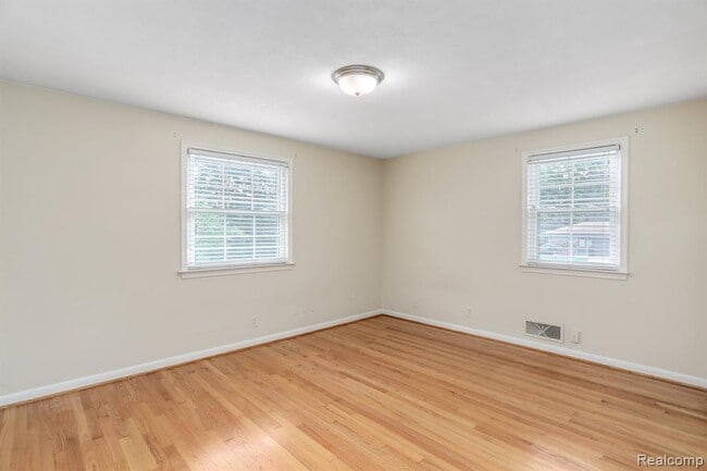 Building Photo - 4259 Wendell Rd