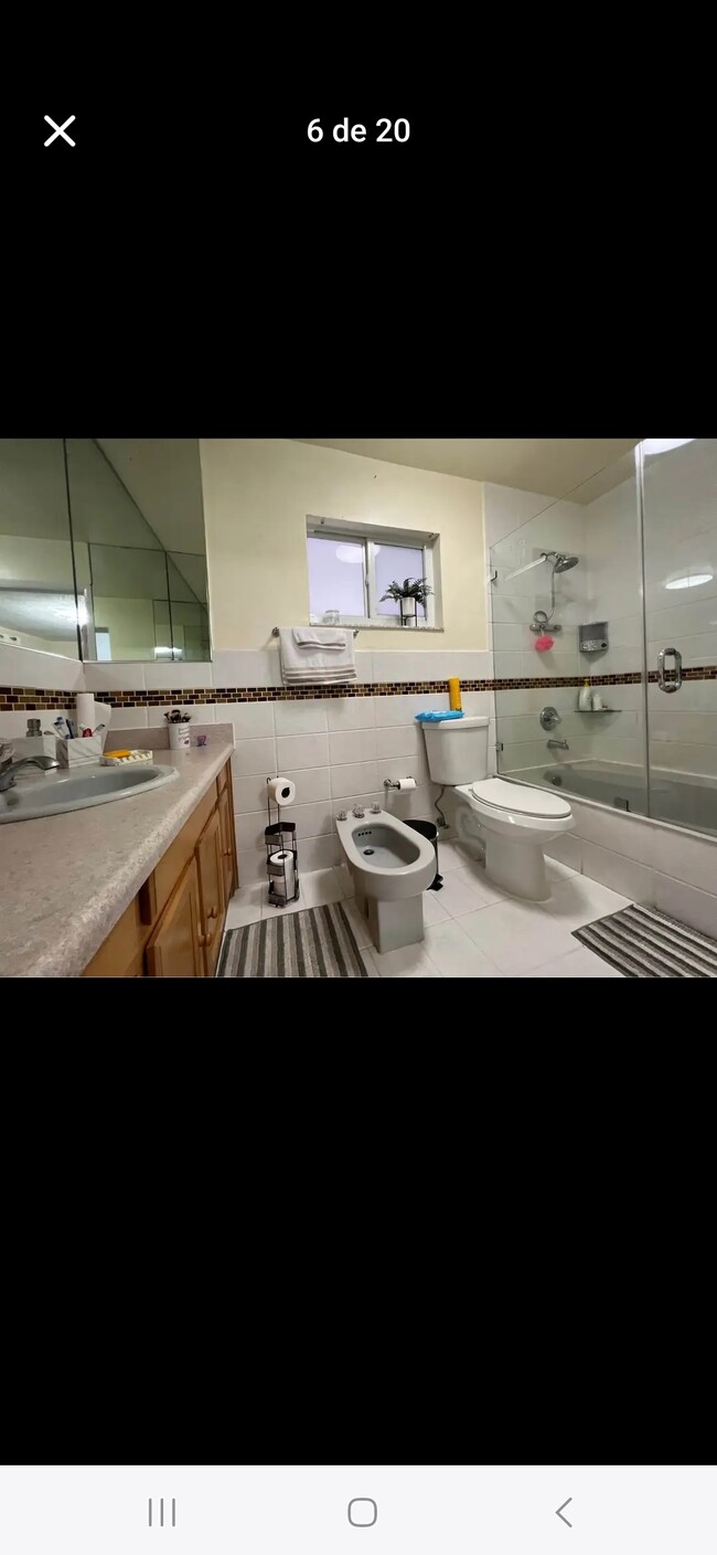 Building Photo - 2686 W 74th St