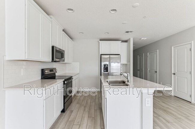 Building Photo - 141 Cape Honeysuckle Pl