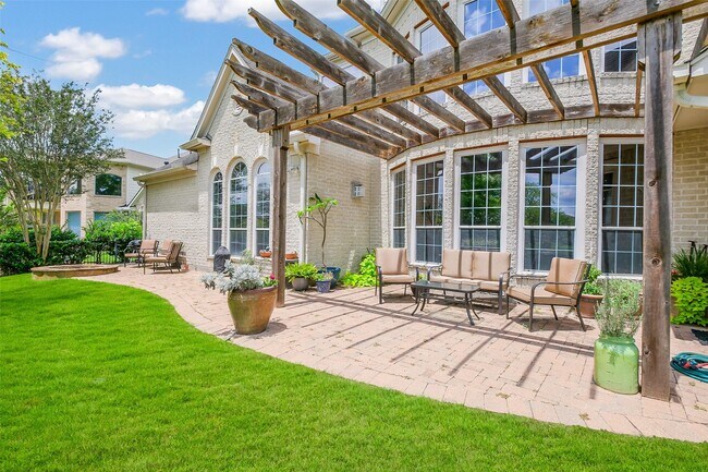 Building Photo - 2603 Little Lake Ct