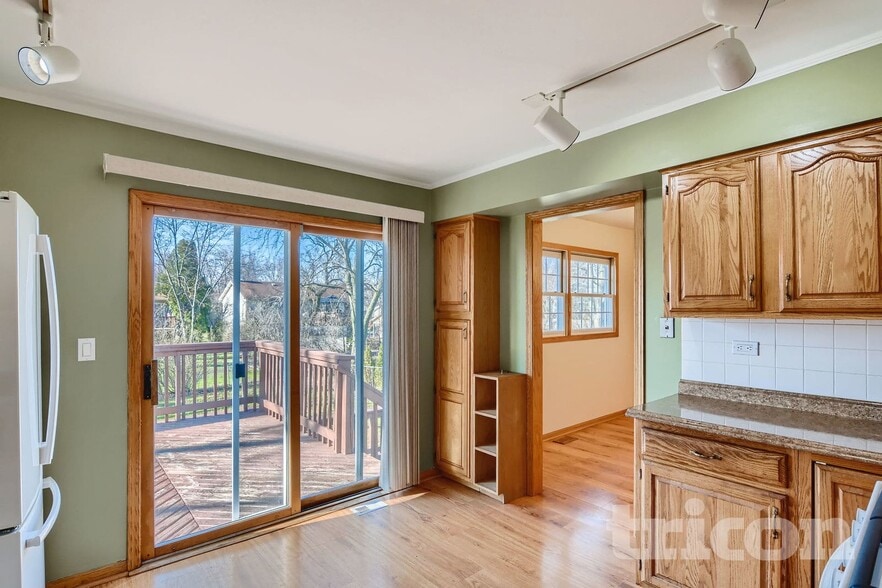 Building Photo - 1045 Brush Hill Ln