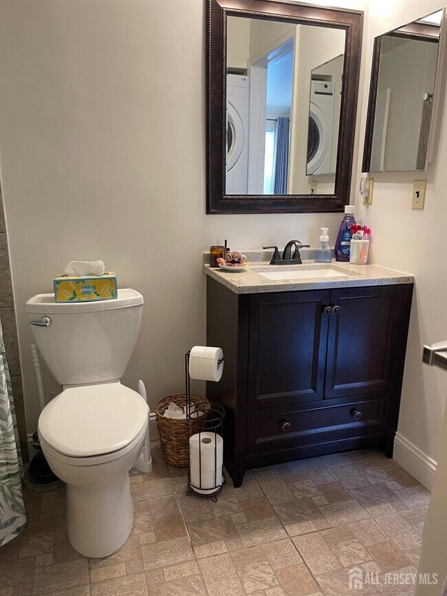 Building Photo - 14 Coral Tree Ct