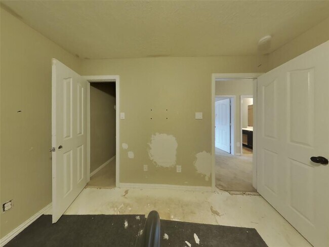 Building Photo - 28906 Hidden Cove Dr