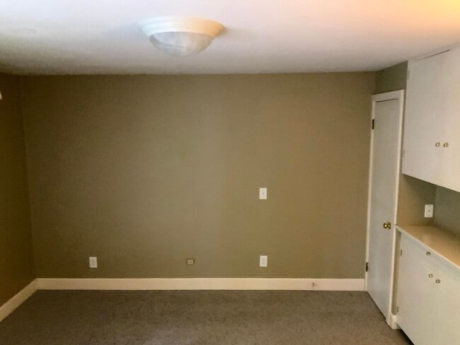 Building Photo - 1 Bedroom Bungalow in Downtown Eugene