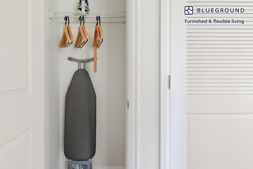 Building Photo - 501 Murphy Ranch Rd