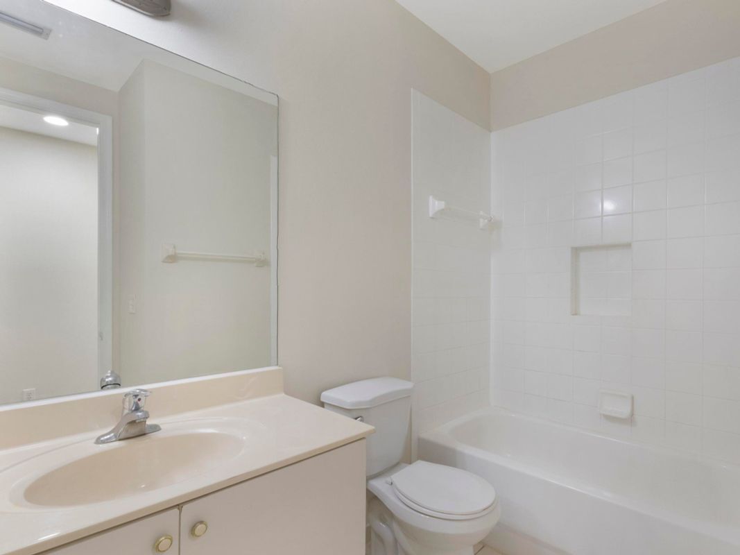 Building Photo - 4282 Berkshire Wharf Dr
