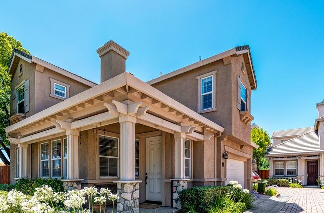Building Photo - 3102 Cassia Ct