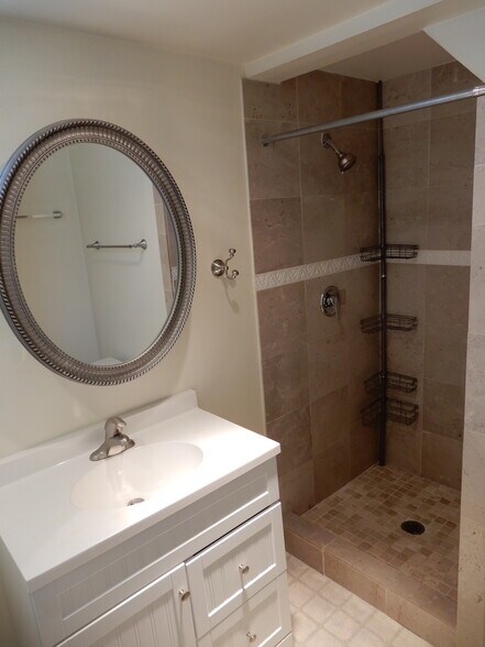 Building Photo - 811 NW 59th St