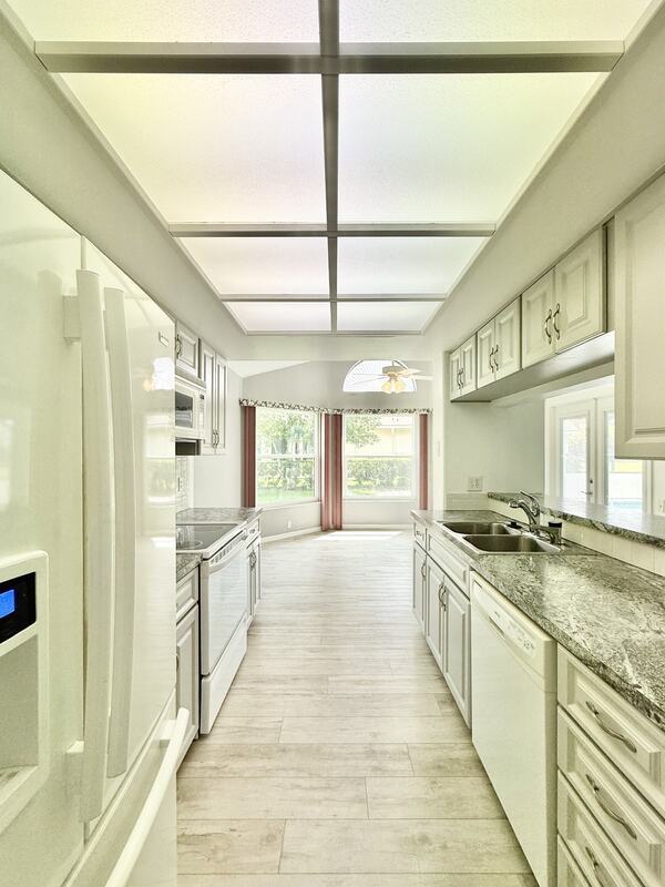 Building Photo - 13642 Dunwoody Ct
