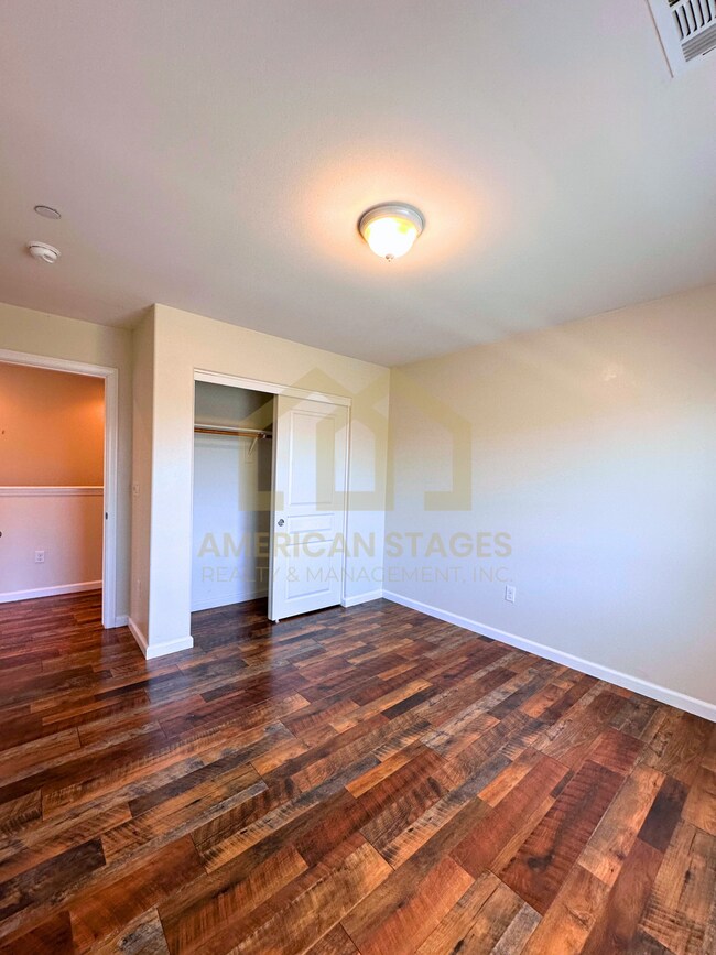 Building Photo - 1208 Meridian Way