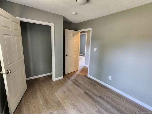 Building Photo - 5100 Malloy Cir