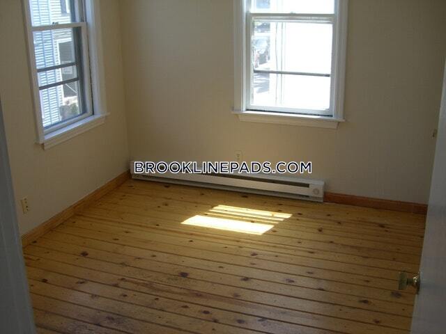 Building Photo - 14 Leverett St