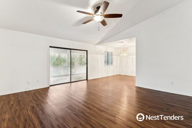 Building Photo - Great Amelia Island Location!