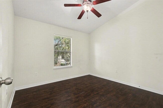 Building Photo - 5520 Kinglethill Dr