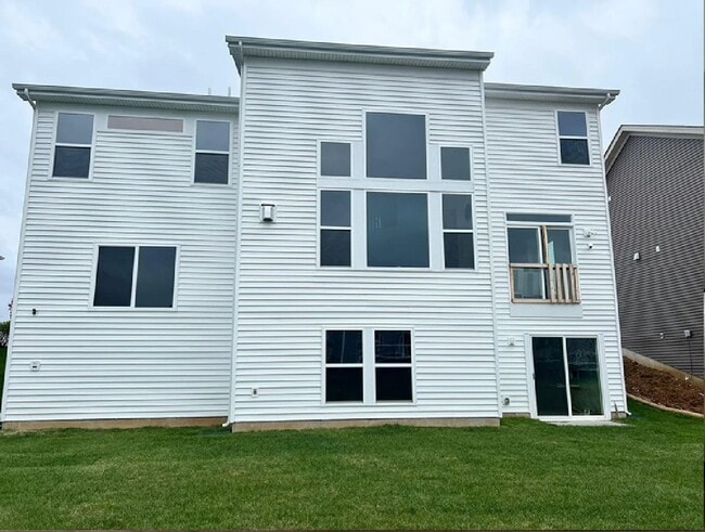 Building Photo - *Coming Soon* Ofallon/Lake st louis/Wentzv...