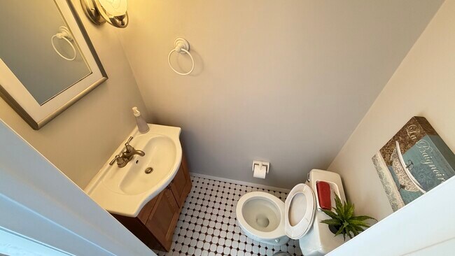 Building Photo - 325 Charred Oak Ct