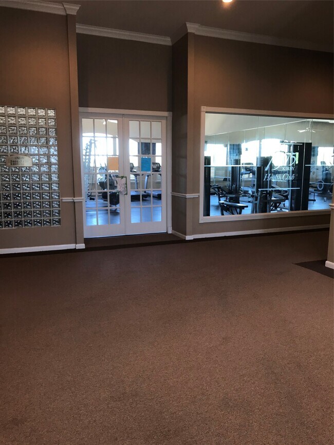 Building Photo - 7575 Kirby Dr