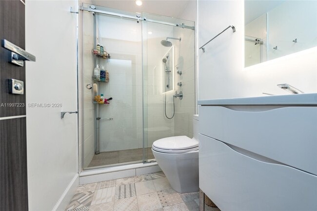 Building Photo - 3000 Bird Ave