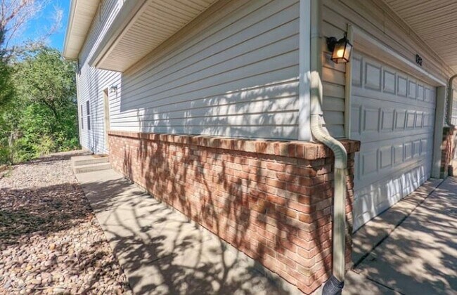 Building Photo - 1352 Talley Cir