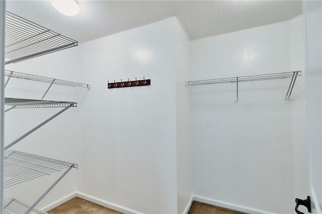 Building Photo - 2972 Cross Creek Ct