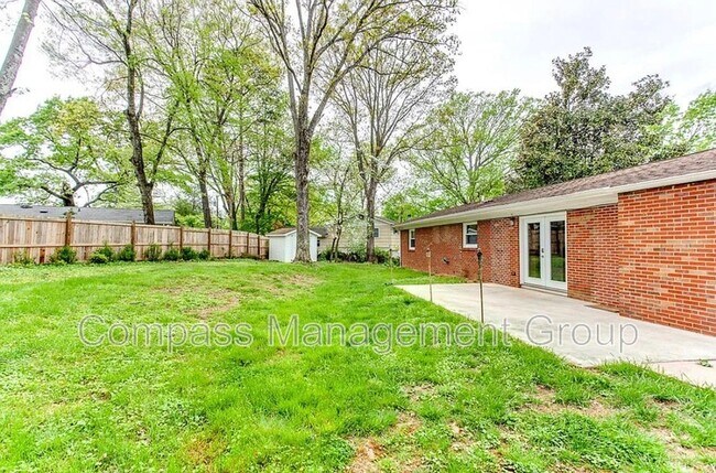 Building Photo - 9204 Topoco Dr