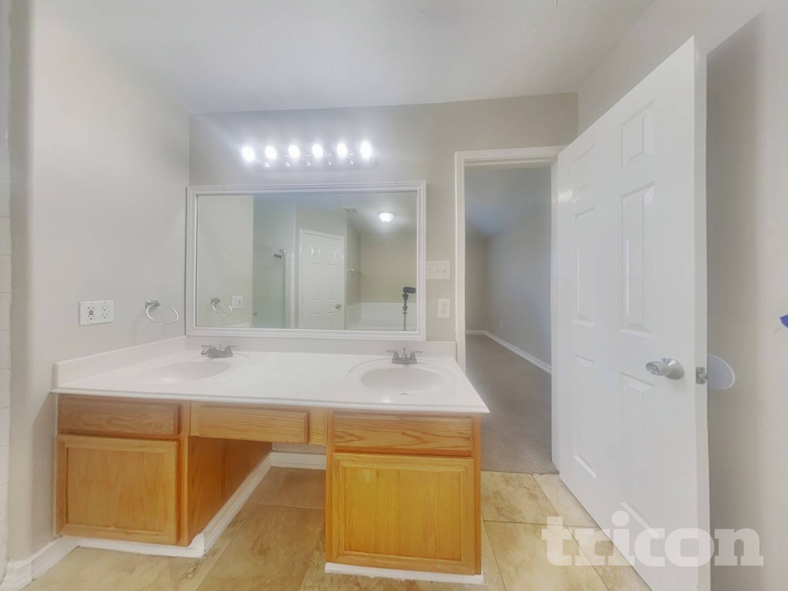 Building Photo - 29418 Fox River Dr