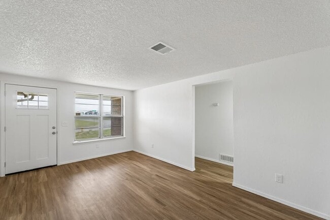 Building Photo - 8432 NW 92nd St