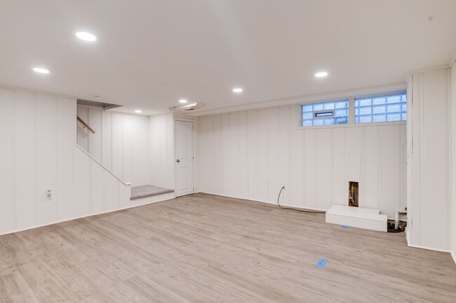 Building Photo - 1809 Glen Ridge Rd