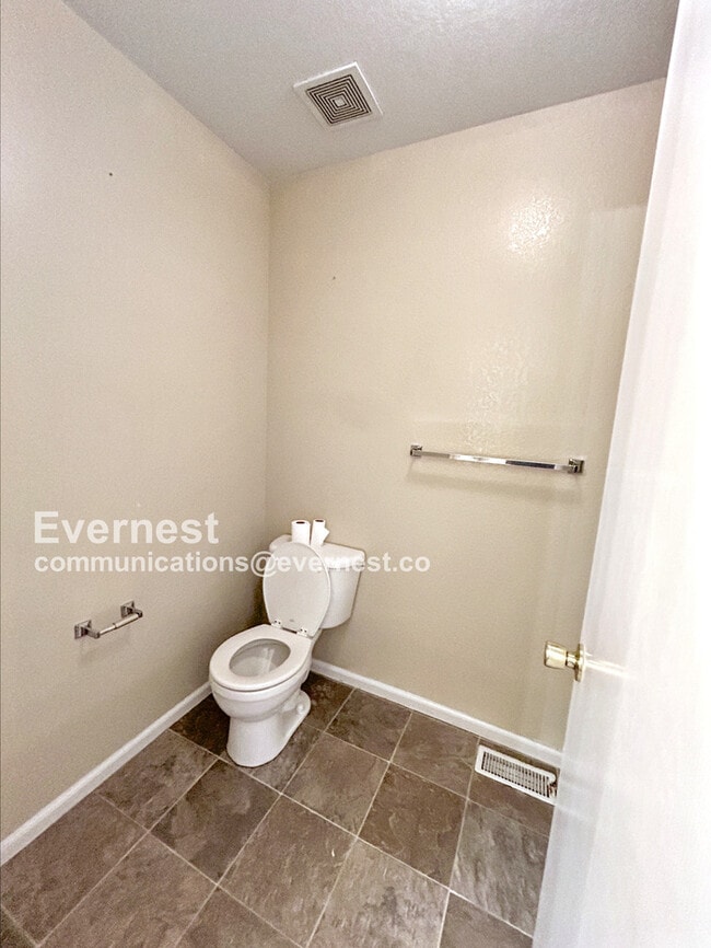 Building Photo - 5906 Ensemble Heights