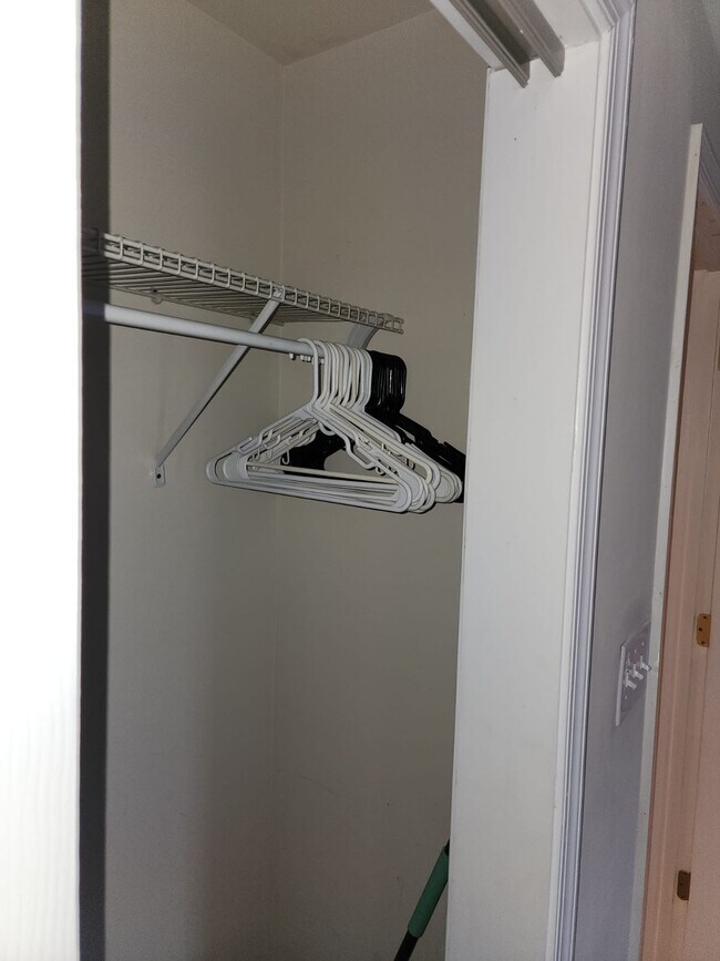 Closet - 6107 Danville Ave
