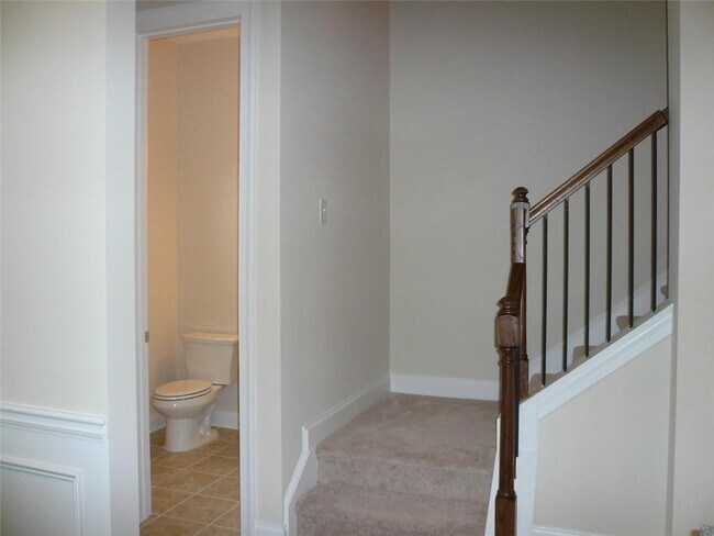Building Photo - 2417 Tenor Ln
