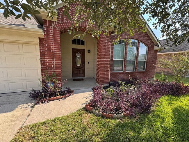 Building Photo - 9907 Rushing Springs Dr