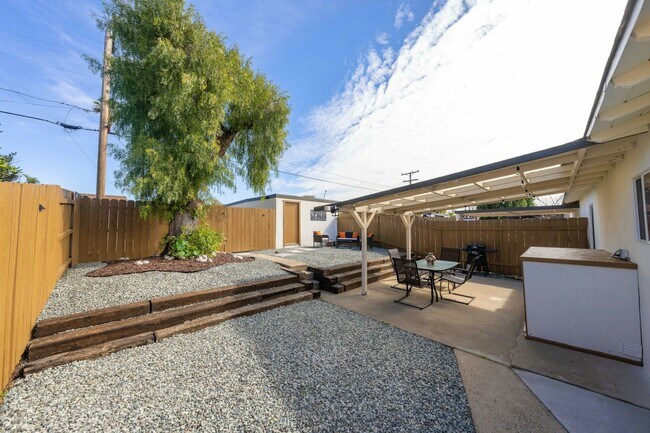 Building Photo - 3264 Clairemont Mesa Blvd