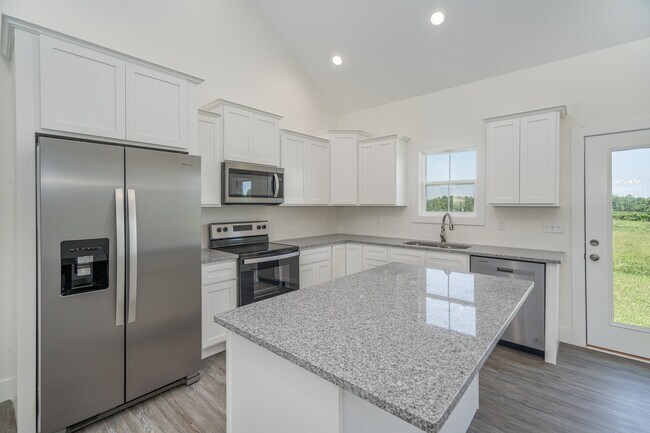 Building Photo - 147 Greenbriar Ln