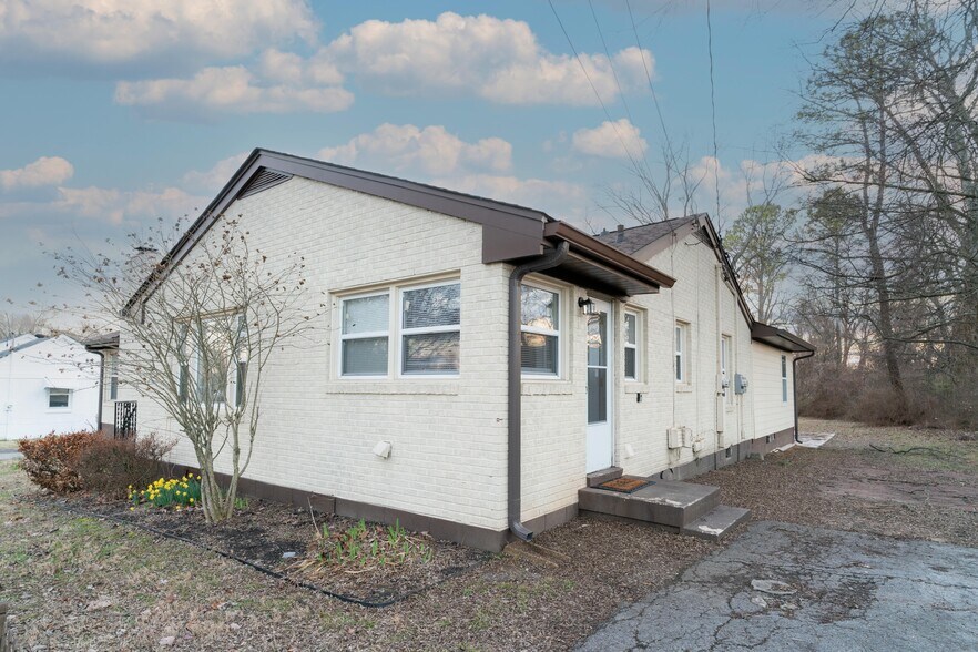 Building Photo - 118 Stewarts Ferry Pike