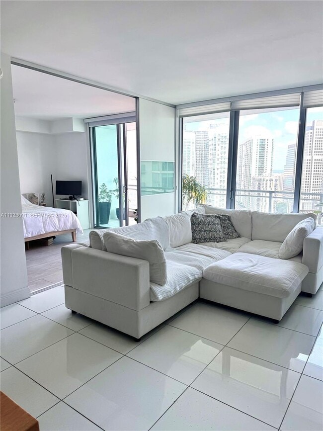 Building Photo - 90 SW 3rd St