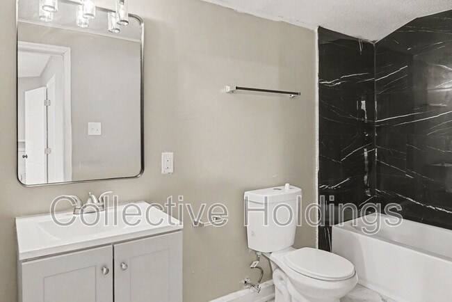 Building Photo - 3640 Wenonah Rd SW