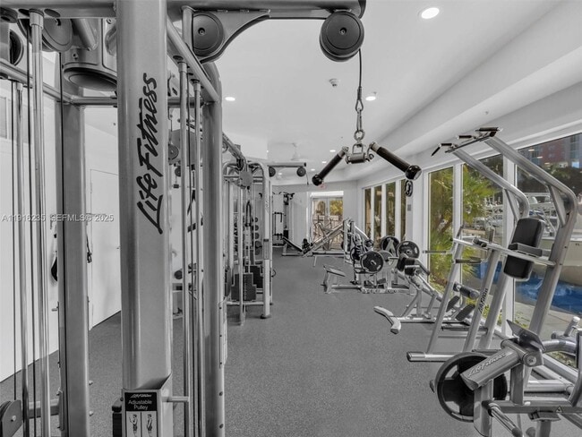 Building Photo - 3370 Hidden Bay Dr