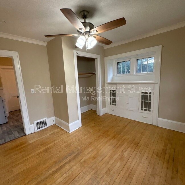 Building Photo - 4126 N Girard Ave