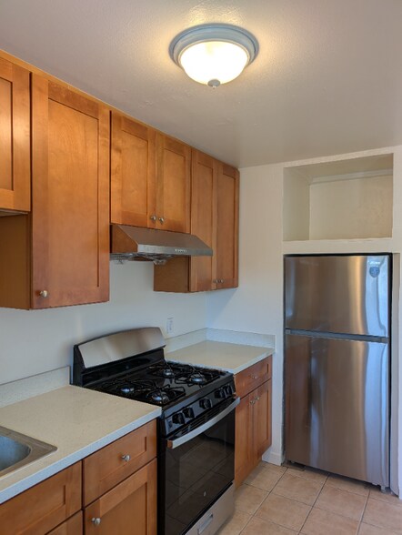 Building Photo - 1032 Gilbert St