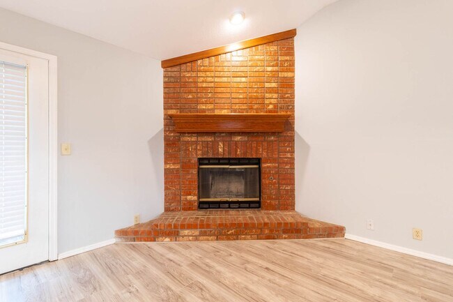 Building Photo - 10501 NW 45th St
