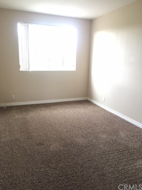 Building Photo - 3613 Nye Ave