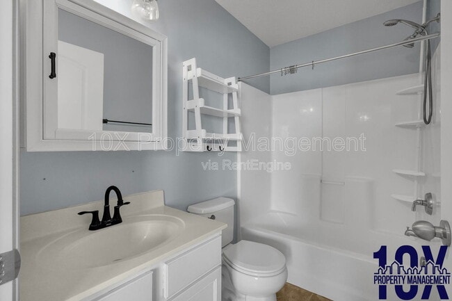 Building Photo - 109 Halcyon Dr