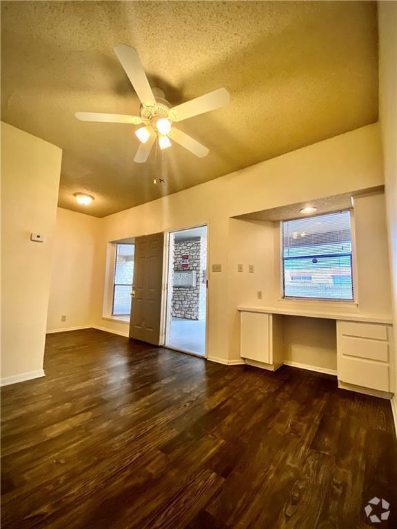 Building Photo - 2604 Salado St