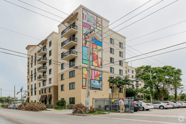 Primary Photo - Amistad Apartments