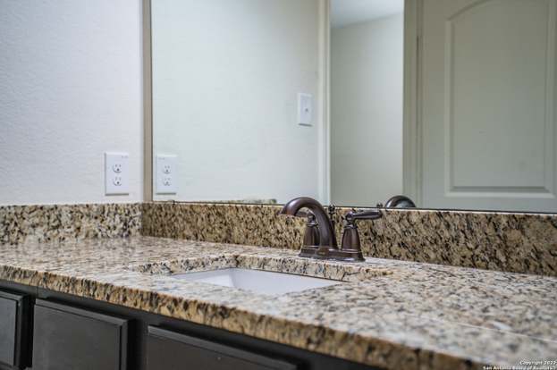 Building Photo - 7715 Watersedge Cove