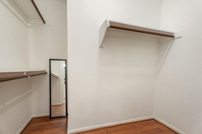 Building Photo - 20361 Fieldtree Dr