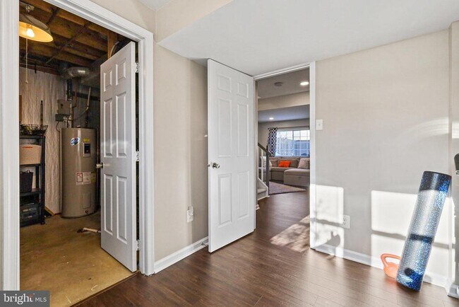 Building Photo - 5341 Harbor Ct Dr