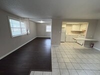 Building Photo - Affordable Apartment 1/2 Block from Campus!