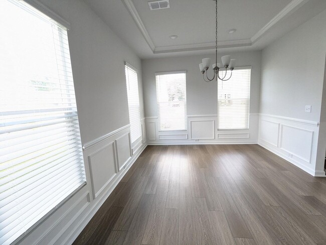 Building Photo - Beautiful 5 Bdrm New Construction Home in ...